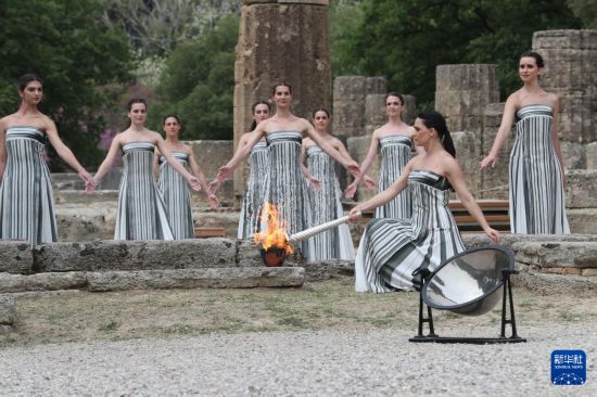 华宇官方：巴黎奥运会火种在希腊古奥林匹亚遗址成功采集